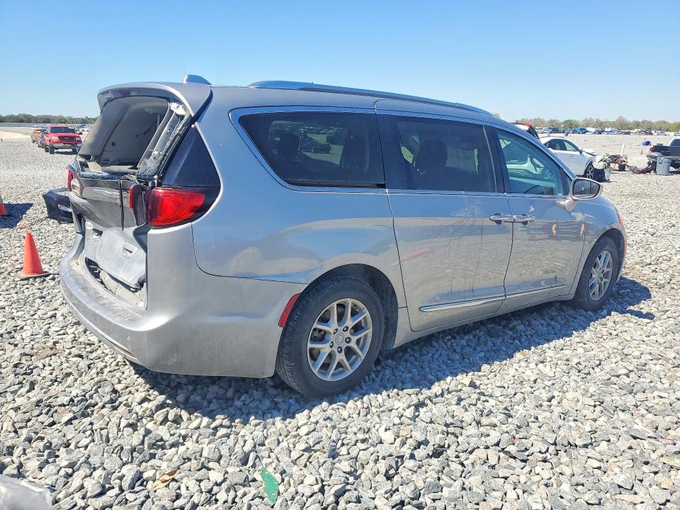 Photo 3 from auction – 2020 CHRYSLER PACIFICA with VIN 2C4RC1BGXLR140372