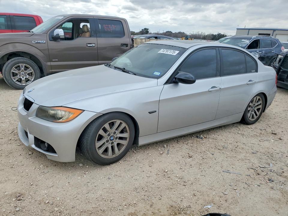 BMW 328 XI 2007 with VIN WBAVC93557KX58694 - Photo from auction