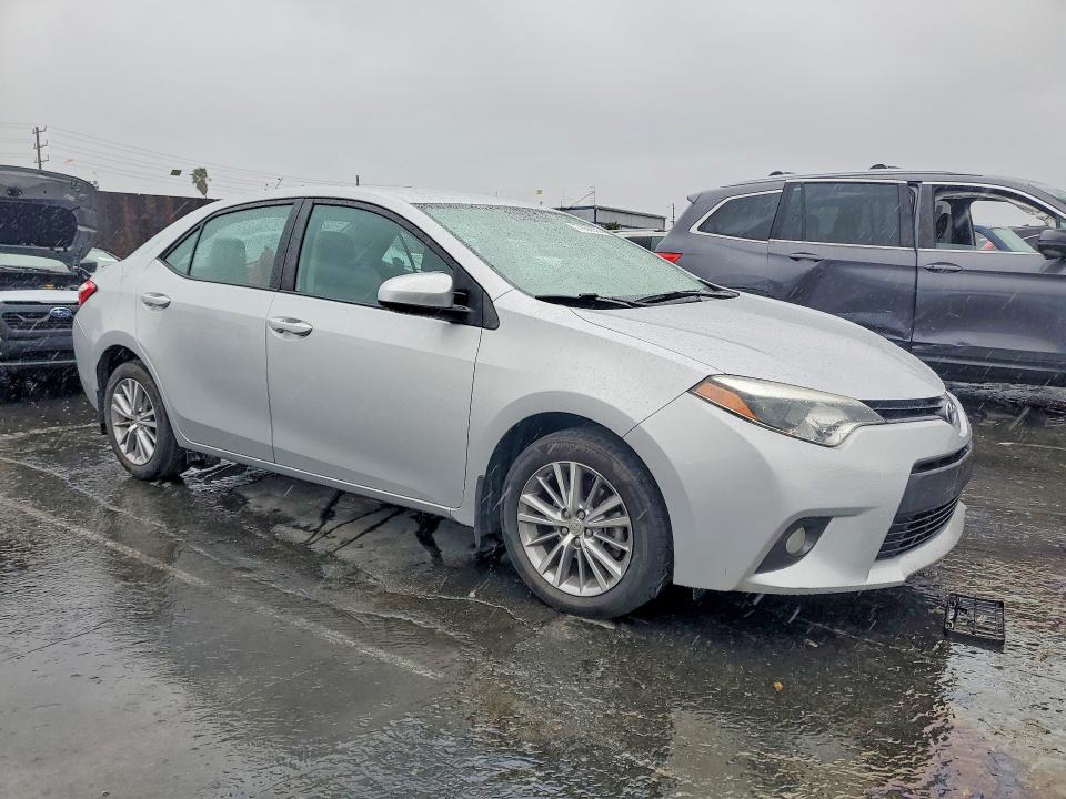 Photo 4 from auction – 2015 TOYOTA COROLLA L with VIN 5YFBURHE3FP216411