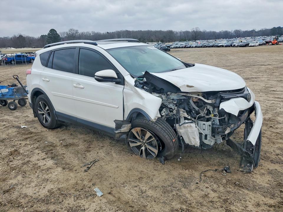 Фото 4 с аукциона – 2017 TOYOTA RAV4 с VIN JTMWFREV0HD105983