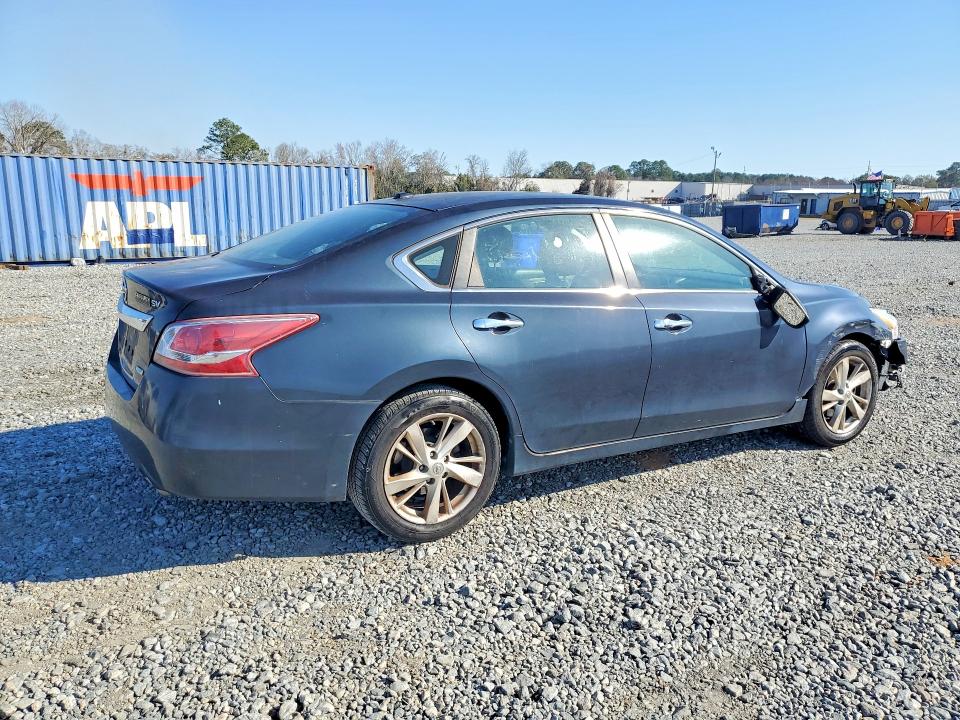 Photo 3 from auction – 2013 NISSAN ALTIMA 2.5 with VIN 1N4AL3AP3DN401324