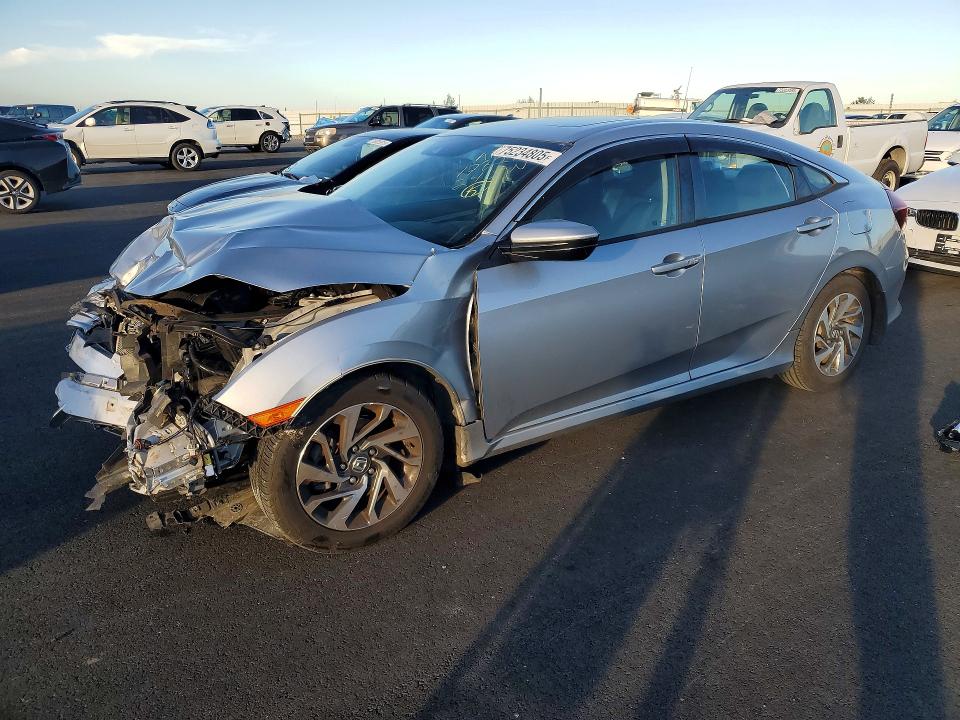 HONDA CIVIC 2016 with VIN 2HGFC2F80GH572722 - Photo from auction