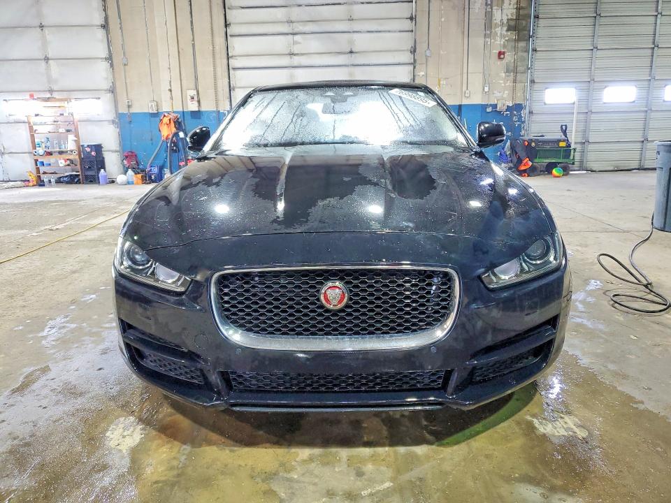 Photo 5 from auction – 2017 JAGUAR XE with VIN SAJAE4BG8HA969740
