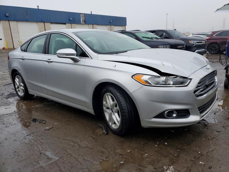 Photo 4 from auction – 2014 FORD FUSION SE with VIN 3FA6P0HD9ER388839