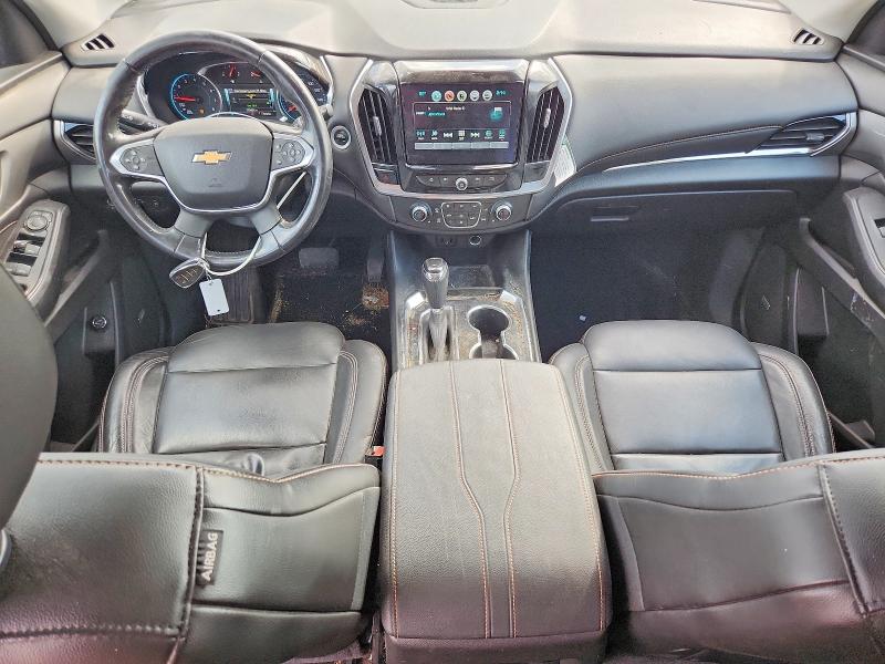 Photo 8 from auction – 2018 CHEVROLET TRAVERSE with VIN 1GNERHKW1JJ174299