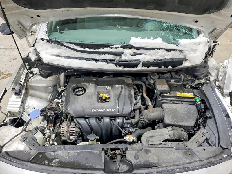 Фото 11 с аукциона – 2017 KIA FORTE LX с VIN 3KPFK4A75HE055781