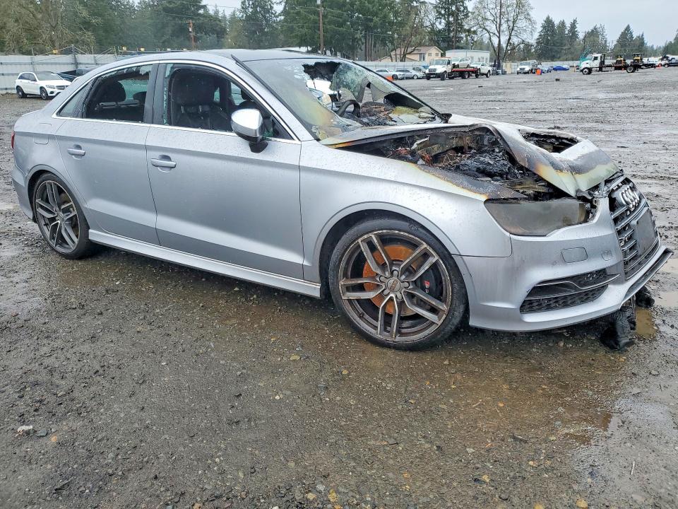 Photo 4 from auction – 2015 AUDI S3 PRESTIG with VIN WAUFFGFF2F1093729