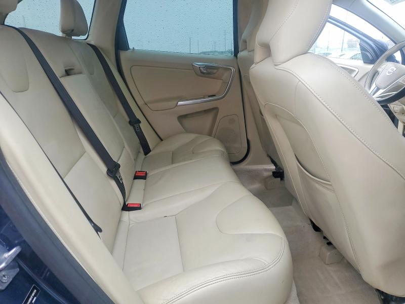 Photo 10 from auction – 2015 VOLVO XC60 with VIN YV440MDK0F2685308