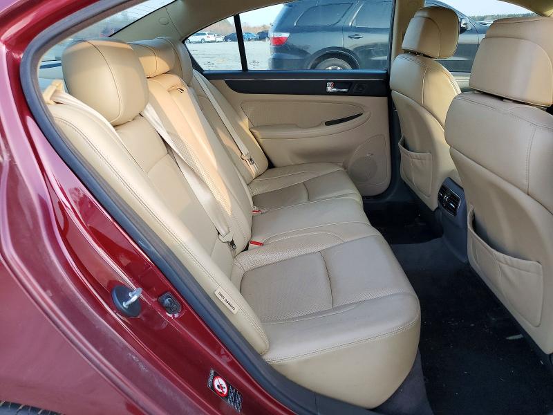 Photo 10 from auction – 2011 HYUNDAI GENESIS with VIN KMHGC4DF7BU126312