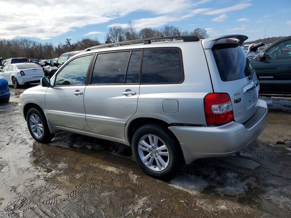 Photo 2 from auction – 2006 TOYOTA HIGHLANDER with VIN JTEEW21AX60011910