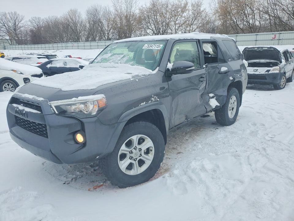 TOYOTA 4RUNNER 2017 with VIN JTEBU5JR6H5428687 - Photo from auction