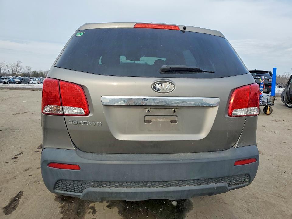 Photo 6 from auction – 2011 KIA SORENTO BA with VIN 5XYKT3A18BG037836