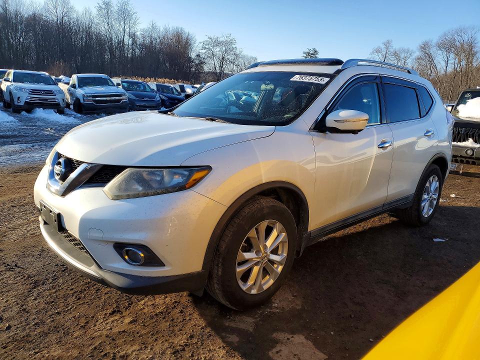 NISSAN ROGUE 2015 z numerem VIN 5N1AT2MV2FC763315 - Zdjęcie z aukcji