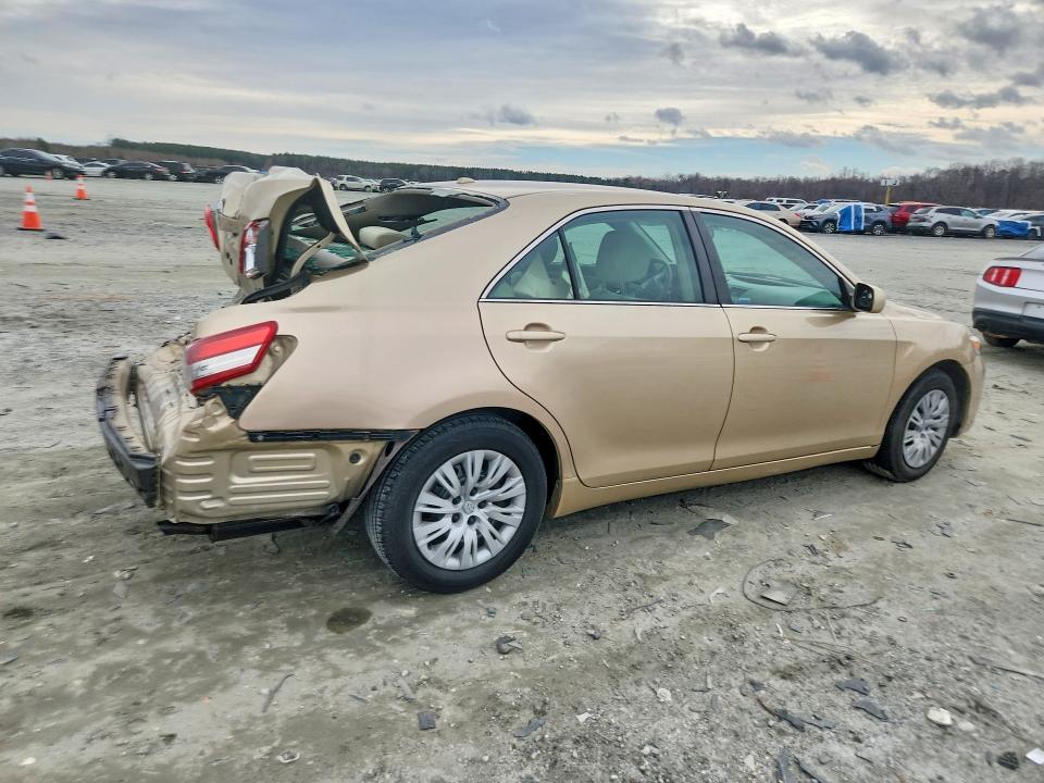Foto 3 de la subasta – 2011 TOYOTA CAMRY con VIN 4T1BF3EK8BU164476