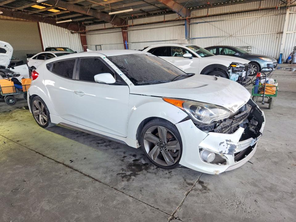 Zdjęcie 4 z aukcji – 2013 HYUNDAI VELOSTER T z VIN KMHTC6AE9DU097744