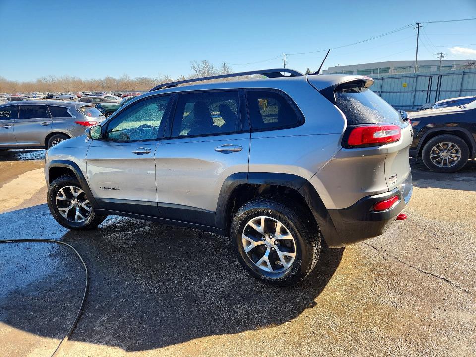Photo 2 from auction – 2015 JEEP CHEROKEE with VIN 1C4PJMBS8FW717396