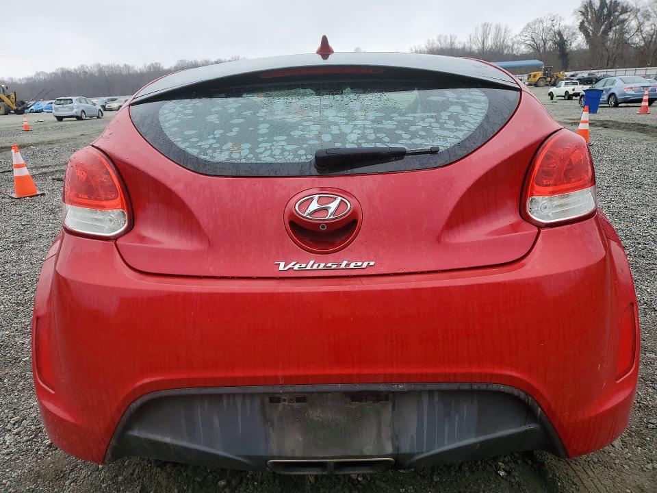 Photo 6 from auction – 2016 HYUNDAI VELOSTER with VIN KMHTC6AD1GU251102