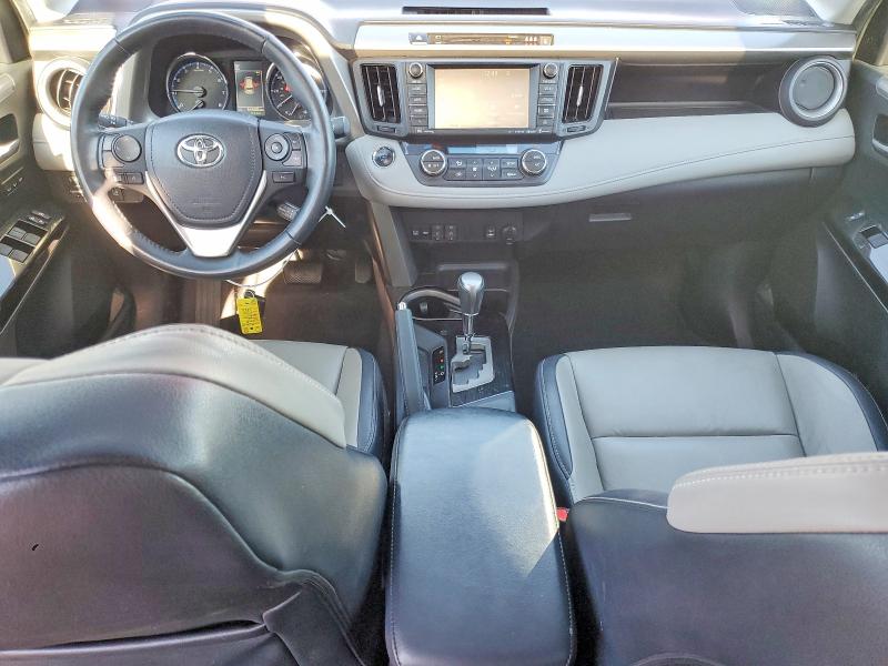 Photo 8 from auction – 2018 TOYOTA RAV4 LIMIT with VIN 2T3DFREV7JW845563