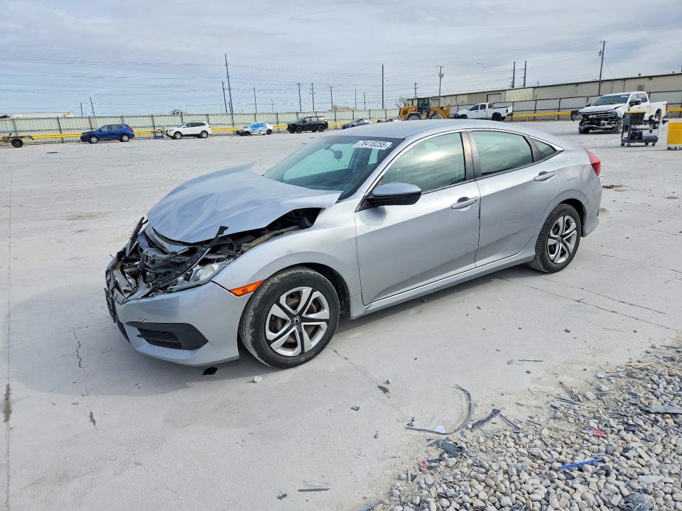 HONDA CIVIC 2018 with VIN 19XFC2F57JE006855 - Photo from auction
