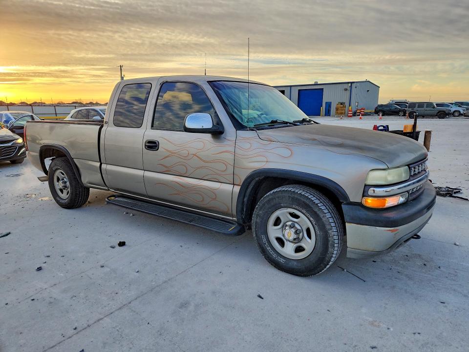 Photo 4 from auction – 2001 CHEVROLET SILVERADO with VIN 2GCEC19V911130785