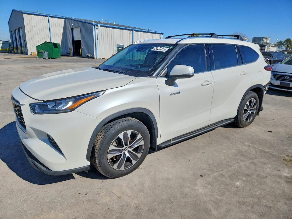 TOYOTA HIGHLANDER 2020 with VIN 5TDGARAH0LS501377 - Photo from auction