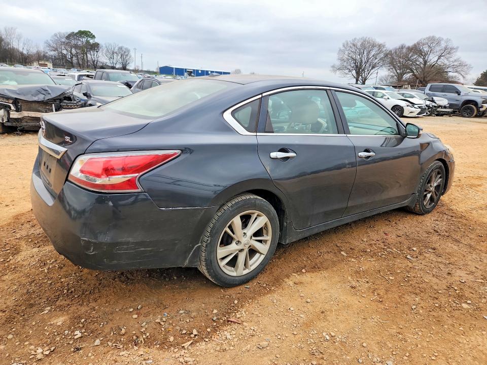 Photo 3 from auction – 2015 NISSAN ALTIMA with VIN 1N4AL3AP2FN383207