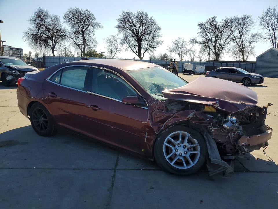 Photo 4 from auction – 2015 CHEVROLET MALIBU 1LT with VIN 1G11C5SL6FF124272