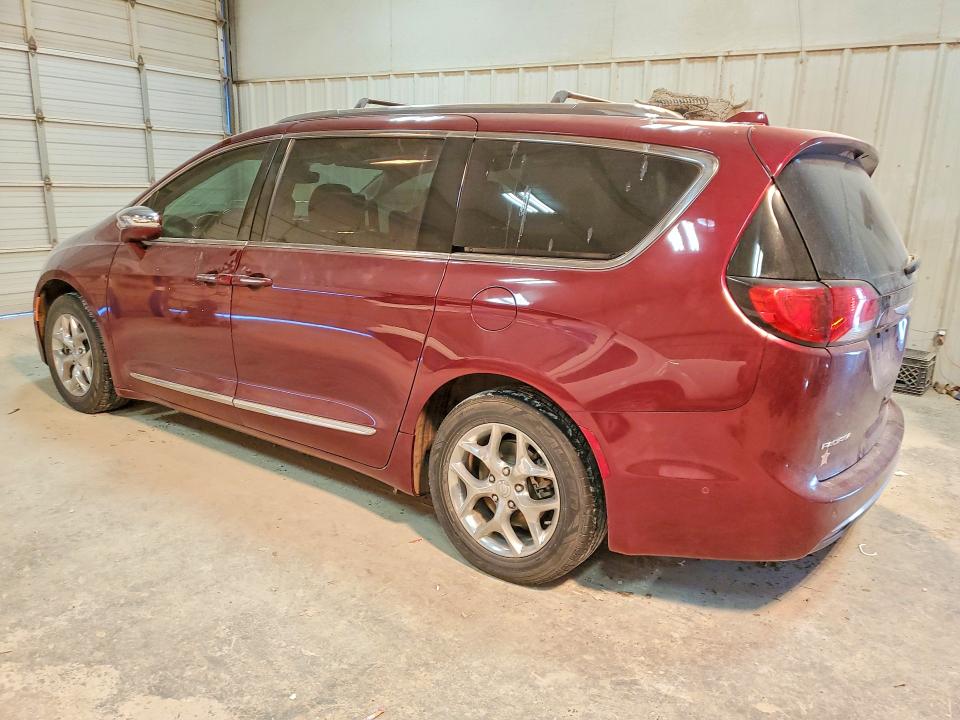 Photo 2 from auction – 2017 CHRYSLER PACIFICA with VIN 2C4RC1GG3HR670604