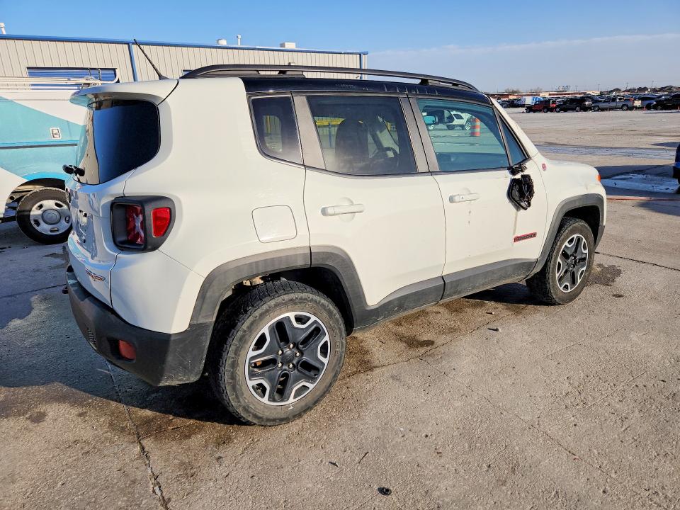 Photo 3 from auction – 2017 JEEP RENEGADE T with VIN ZACCJBCB8HPF92241