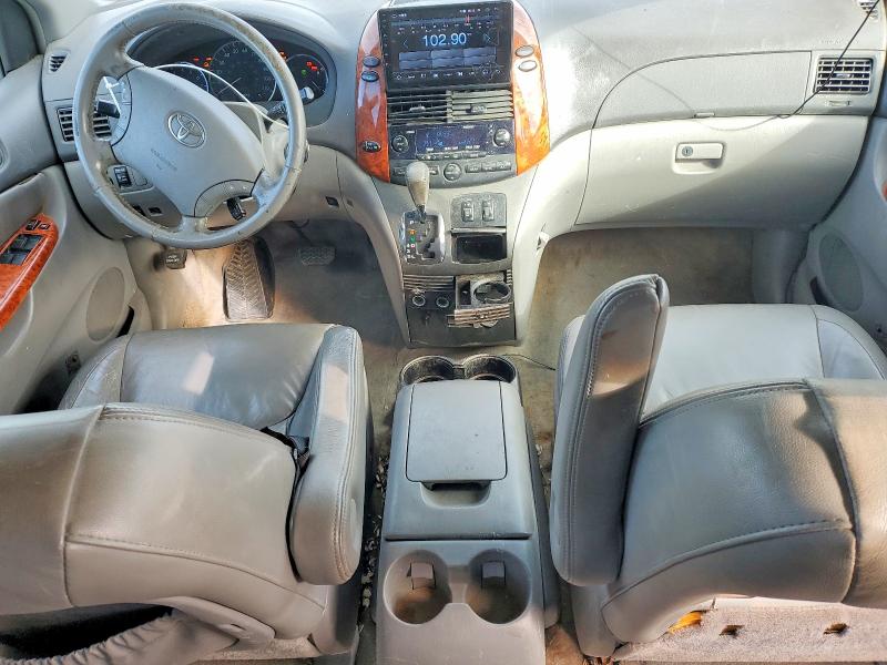 Photo 8 from auction – 2009 TOYOTA SIENNA XLE with VIN 5TDZK22C19S288433