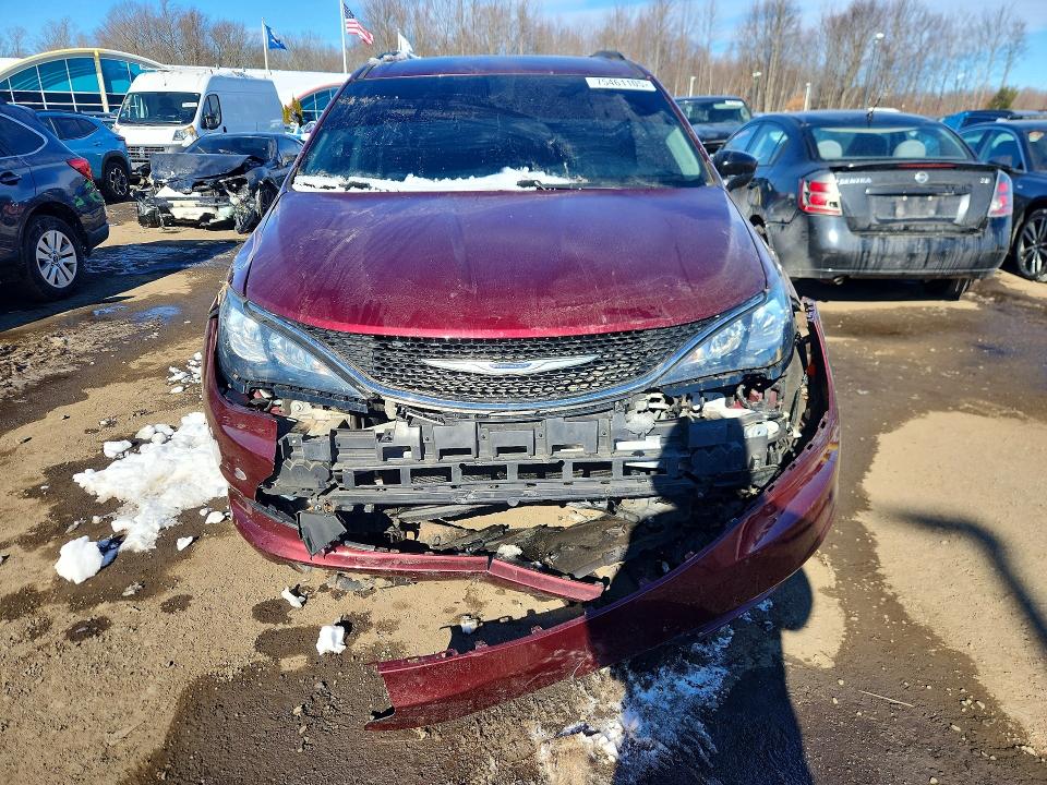Photo 5 from auction – 2020 CHRYSLER VOYAGER with VIN 2C4RC1DG3LR257031