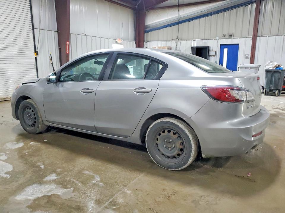 Photo 2 from auction – 2013 MAZDA 3 with VIN JM1BL1UPXD1780148