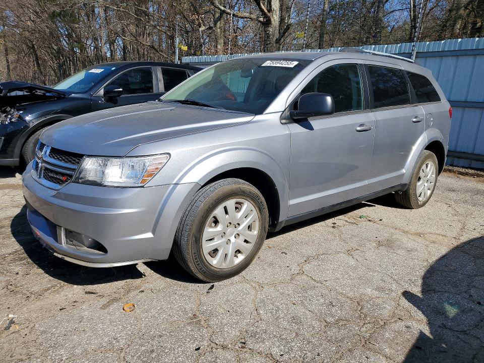 DODGE JOURNEY SE 2018 with VIN 3C4PDCAB6JT296022 - Photo from auction