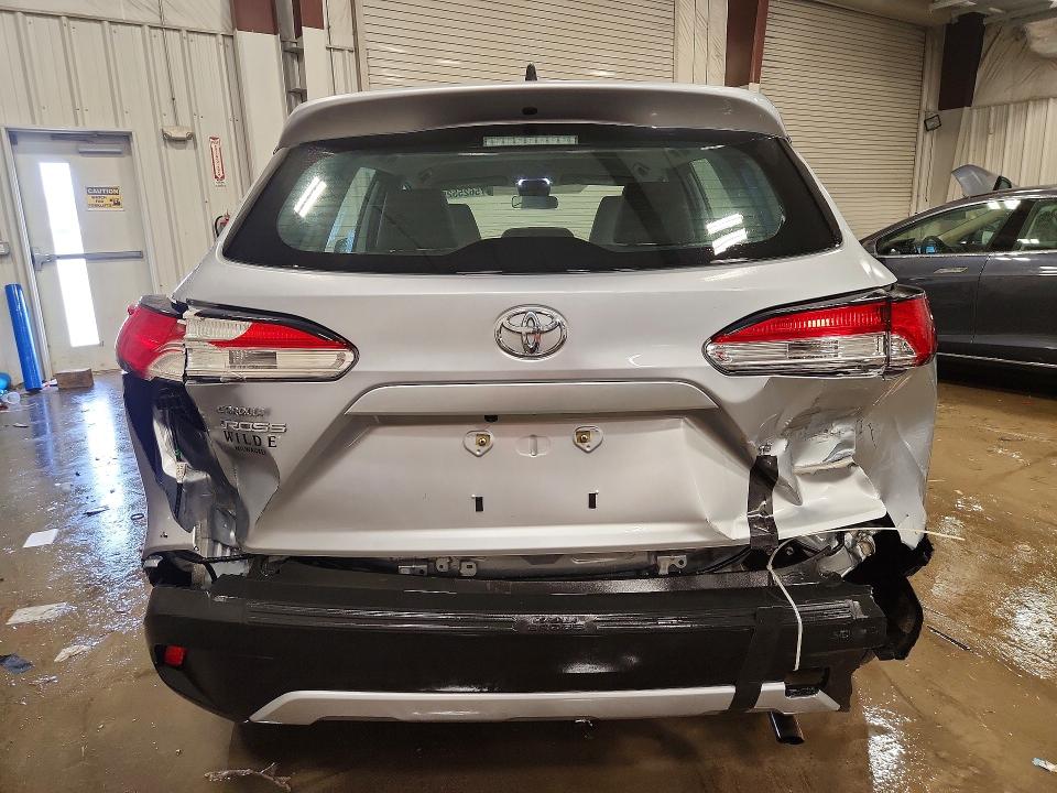 Photo 6 from auction – 2022 TOYOTA COROLLA CR with VIN 7MUAAABG0NV016176