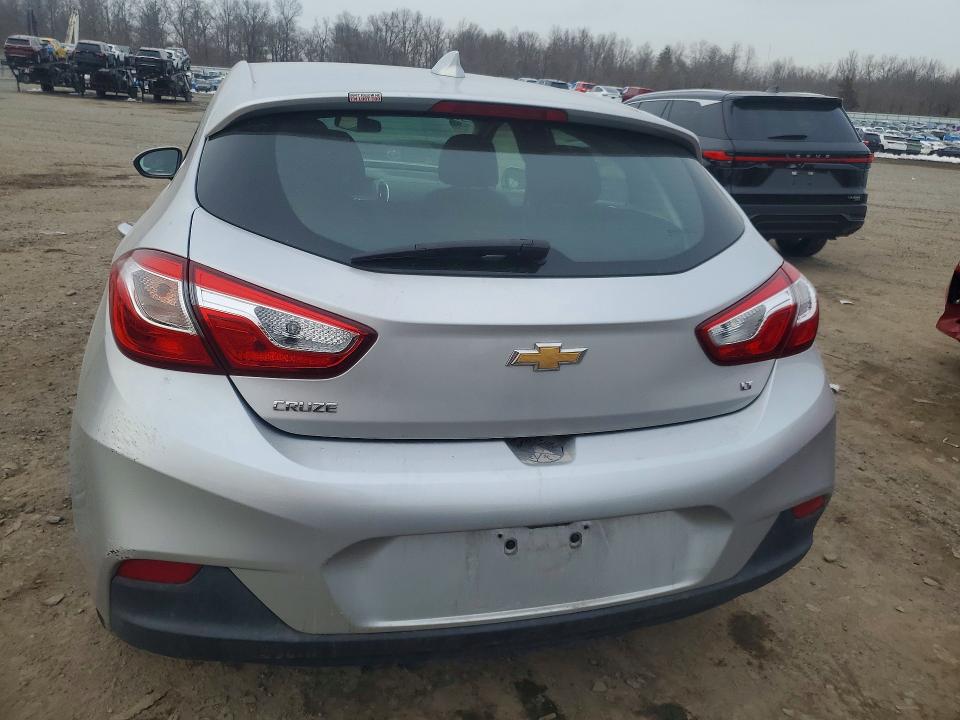Photo 6 from auction – 2018 CHEVROLET CRUZE with VIN 3G1BE6SM7JS614639