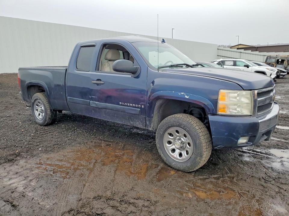 Photo 4 from auction – 2007 CHEVROLET SILVERADO with VIN 2GCEK19J971548658