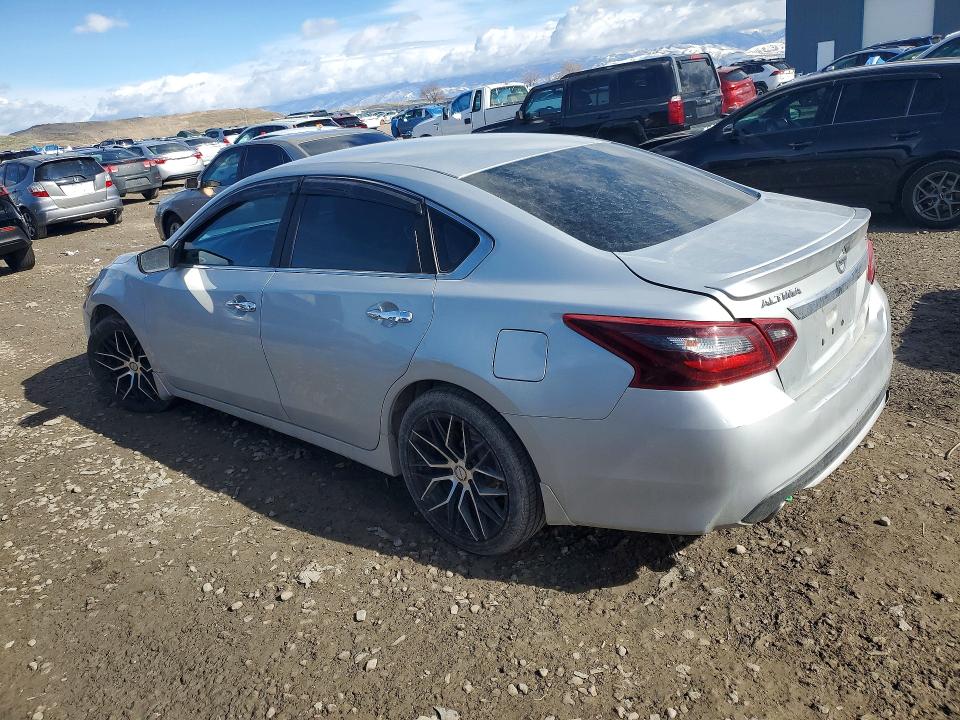 Photo 2 from auction – 2017 NISSAN ALTIMA with VIN 1N4AL3AP2HN361047