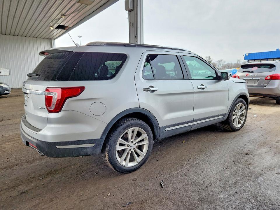 Photo 3 from auction – 2018 FORD EXPLORER with VIN 1FM5K8F8XJGC54749