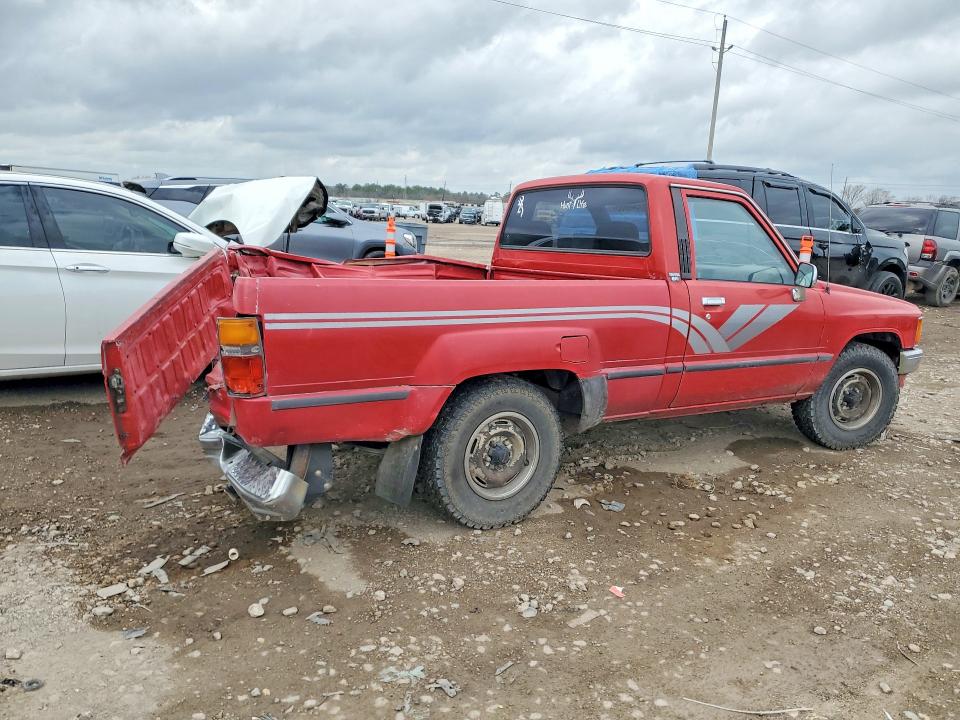Photo 3 from auction – 1988 TOYOTA PICKUP with VIN JT4RN50A8J5183392