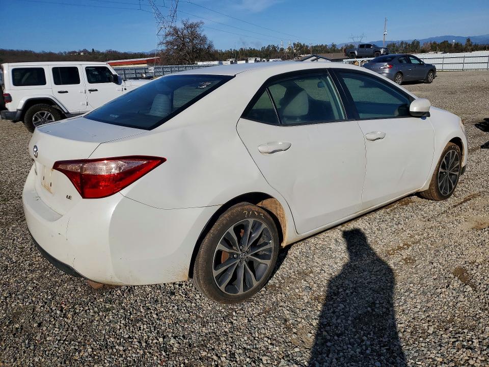 Photo 3 from auction – 2017 TOYOTA COROLLA L with VIN 5YFBURHE1HP696113