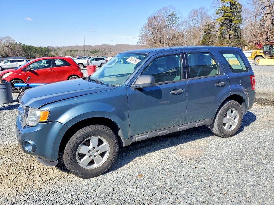 صورة رقم 1 من المزاد - 2010 FORD ESCAPE مع VIN 1FMCU0C7XAKA41652
