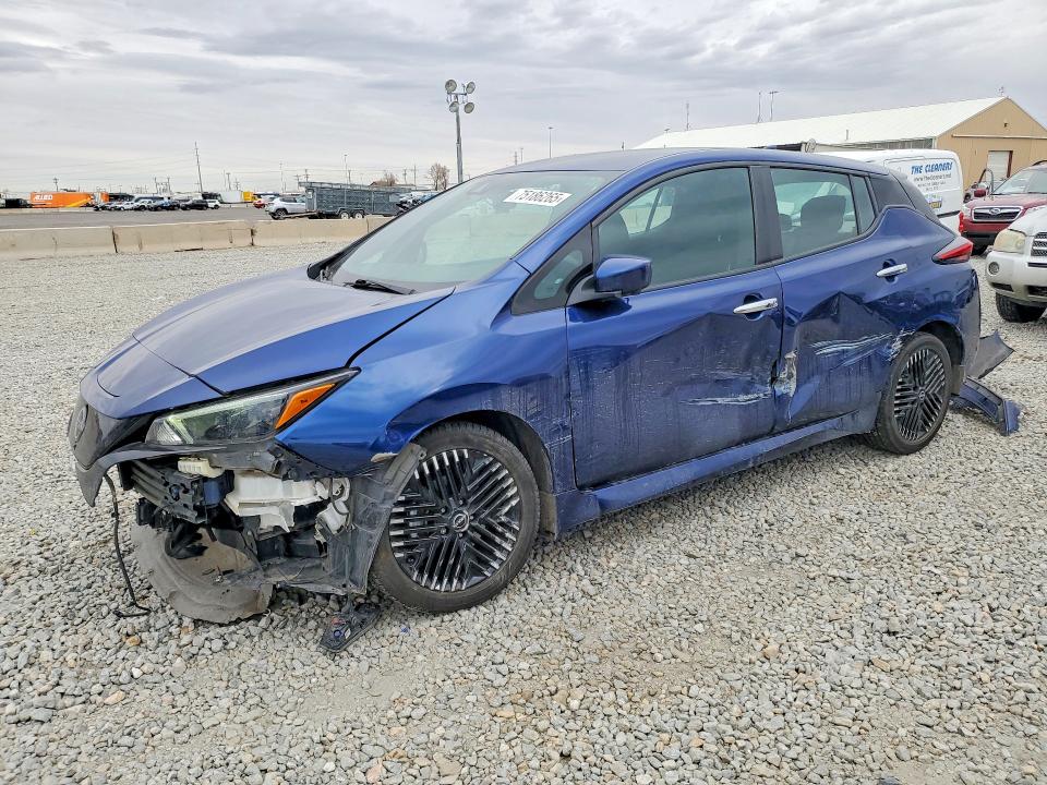 NISSAN LEAF 2023 with VIN 1N4CZ1CV2PC550489 - Photo from auction