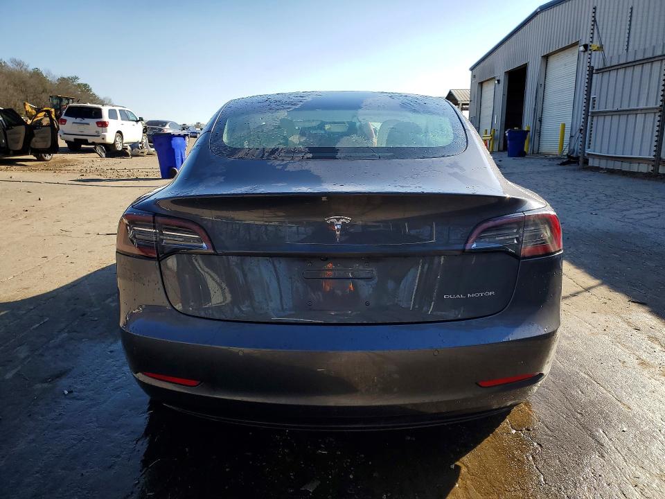 Photo 6 from auction – 2018 TESLA MODEL 3 with VIN 5YJ3E1EB4JF183937