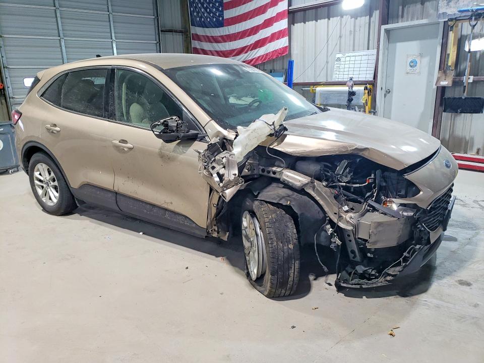 Photo 4 from auction – 2020 FORD ESCAPE with VIN 1FMCU0G64LUB04284