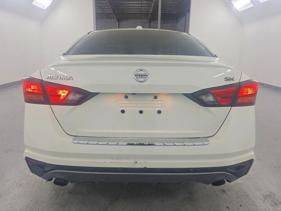 Снимка 6 от търг – 2019 NISSAN ALTIMA с VIN 1N4BL4CV0KN319750