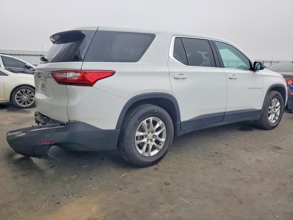 Photo 3 from auction – 2019 CHEVROLET TRAVERSE with VIN 1GNERFKW1KJ234474