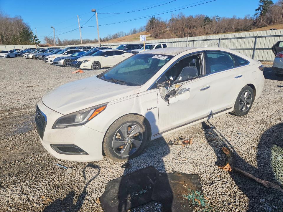 HYUNDAI SONATA 2016 with VIN KMHE34L10GA019270 - Photo from auction