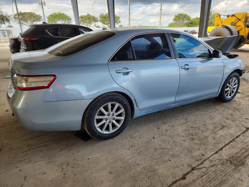 Photo 3 from auction – 2010 TOYOTA CAMRY HYBR with VIN 4T1BB3EK5AU121093