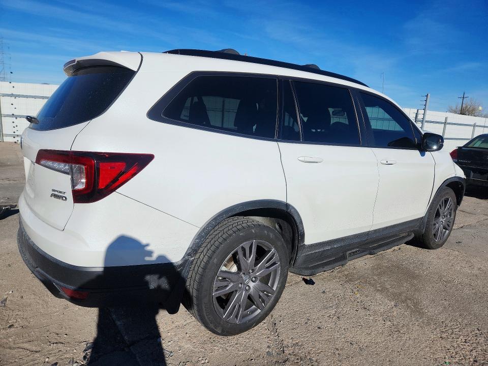 Photo 3 from auction – 2022 HONDA PILOT SPOR with VIN 5FNYF6H38NB018015