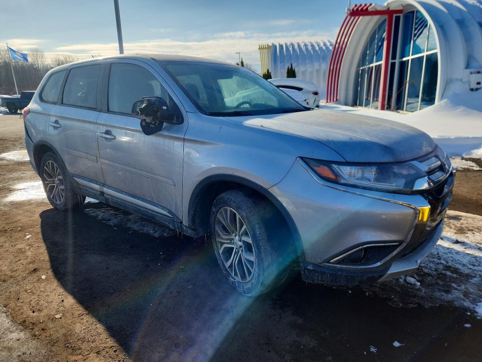 Photo 4 from auction – 2016 MITSUBISHI OUTLANDER with VIN JA4AZ3A3XGZ021586